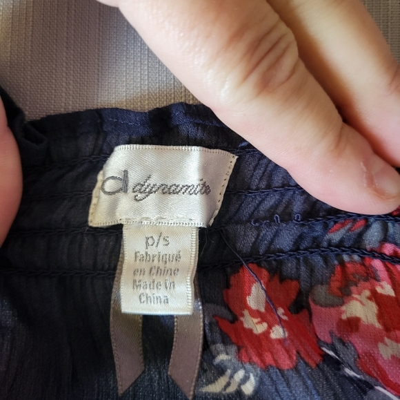 Dynamite Navy Floral Top, Size Small - Picture 3 of 4